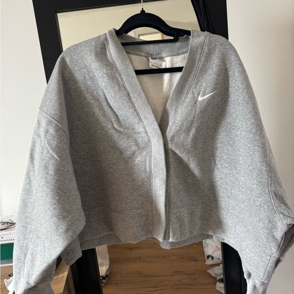 Nike Heather Gray Sweatshirt